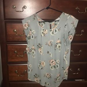Floral top